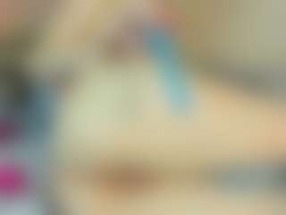 EllieRough's Live Sex Cam Show