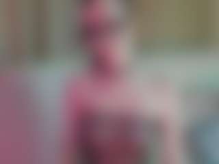 Live cam show with EllieRough - Gray Eyes on Camsoda
