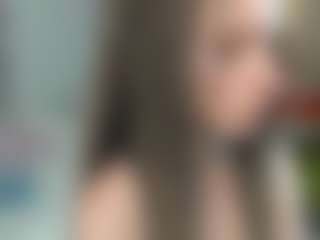Live cam show with EllieRough - Gray Eyes on madthumbs