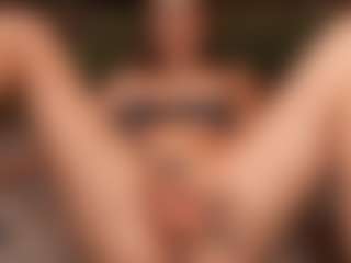 SofiaaWaves's Live Sex Cam Show