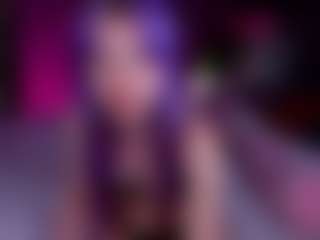 Live cam show with Amellia-Soon - Thin on Dare Cams