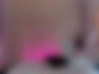 Live cam show with Amellia-Soon - Body Massage on slutload