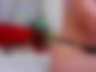 Live cam show with Amellia-Soon - Doggy on Fit Hotties