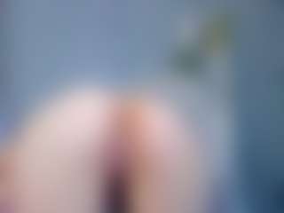 Live cam show with Amellia-Soon - Neon Hair on Fling VIP Chat