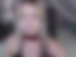 Live cam show with Amellia-Soon - Body Massage on Gym Cam Girls