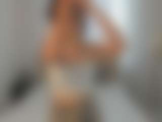 Live cam show with AracelisLilienthal - Teen (18+) on Dare Cams