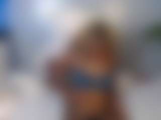 Live cam show with blackfantastickk - Ebony Petite on StripNow