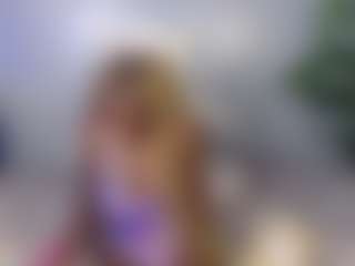 Live cam show with blackfantastickk - Latina Petite on Soda Cam