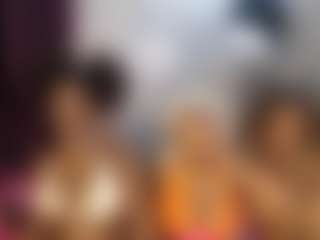 Live cam show with blackfantastickk - Black BBW on Milfs Live