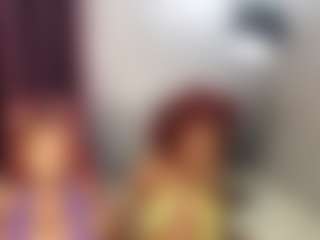 Live cam show with blackfantastickk - Skinny on Milfs Live