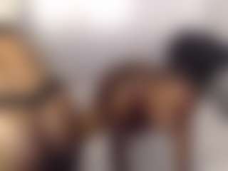 blackwiidoww44's Live Sex Cam Show