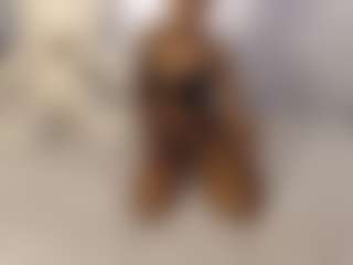 blackwiidoww44's Live Sex Cam Show
