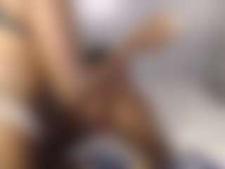 blackwiidoww44's Live Sex Cam Show
