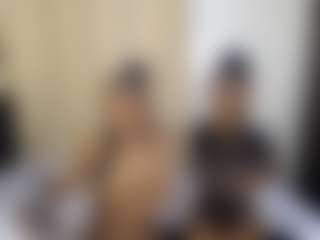 blackwiidoww44's Live Sex Cam Show