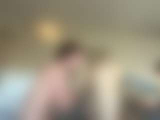 HotMNcouple's Live Sex Cam Show