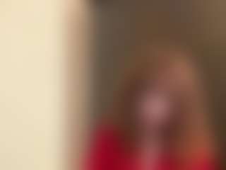 Live cam show with DeidraLaquay - Striptease Granny on Uber Horny