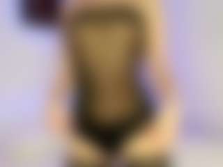 Emiora's Live Sex Cam Show
