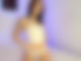 Emiora's Live Sex Cam Show