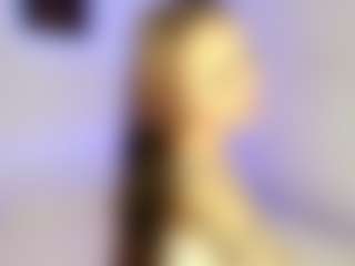 Emiora's Live Sex Cam Show