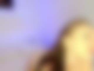 Emiora's Live Sex Cam Show