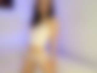 Live cam show with Emiora - Moaning on SpankPalCams