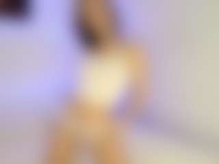Emiora's Live Sex Cam Show