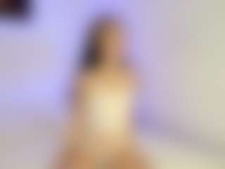 Emiora's Live Sex Cam Show