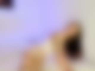 Live cam show with Emiora - Sexwebcam on xxxlivecams.org