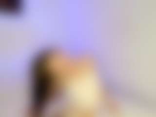 Emiora's Live Sex Cam Show