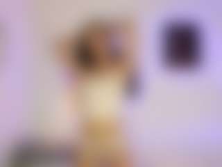 Emiora's Live Sex Cam Show