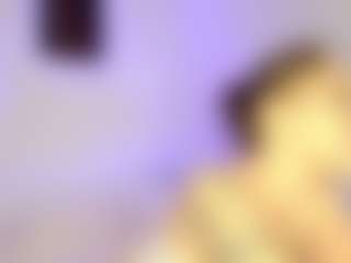 Live cam show with Emiora - Moaning on SinfulBabes