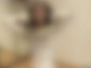 Live cam show with HortenseToledano - Natural on AdultVida.com