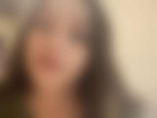 Live cam show with HortenseToledano - Brown Hair on Mixed Magazine Live