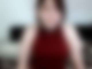 JuliaLooove MILF webcam performer live streaming