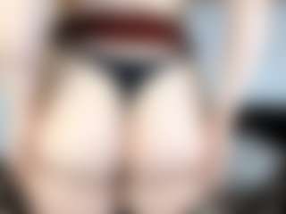 Live cam show with JuliaLooove - New Lovense on CSO-WL