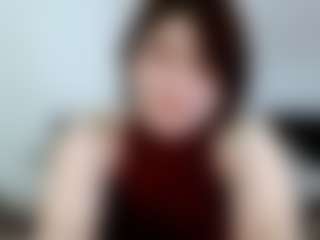 Live cam show with JuliaLooove - Athletic Public on AdultVida.com