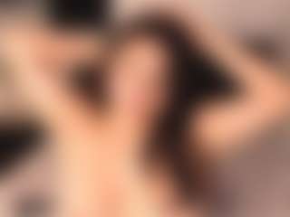 kronylove30 MILF webcam performer live streaming