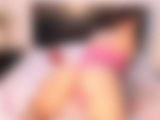 kronylove30 MILF webcam performer live streaming