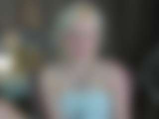 Live cam show with Little-Lilit - Spank on crypto-cams