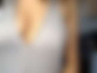 Live cam show with Emily - Brown Hair on Fling VIP Chat