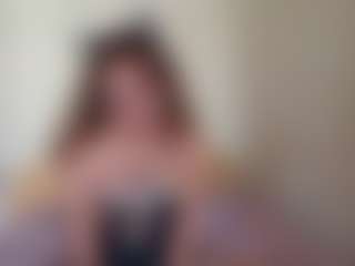 Live cam show with Emily - Genital Piercings on Free Soda