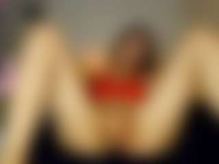Live cam show with Emily - Flashing on liverealitysex.com