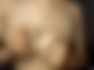 Live cam show with Emily - Athletic College on AdultVida.com