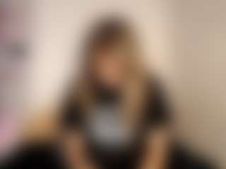 Live cam show with Emily - Striptease Teen (18+) on liverealitysex.com