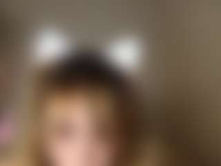 Live cam show with Emily - Genital Piercings on eurowanks.com