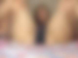 Live cam show with Emily - Spank on madthumbs