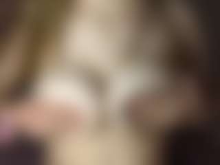 Pokaz na żywo z Emily - Athletic White na Camsoda | united kingdom