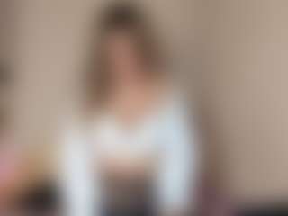 Live cam show with Emily - Green Eyes on Camsoda