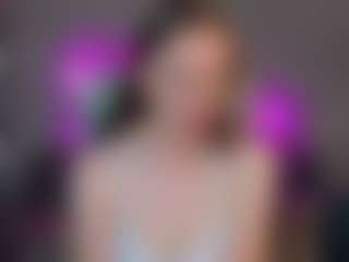 Live cam show with Lucy - Smoking on Camsoda