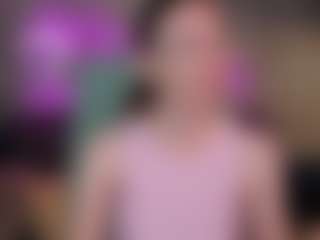 Live cam show with Lucy - Blue Eyes on Soda Cam